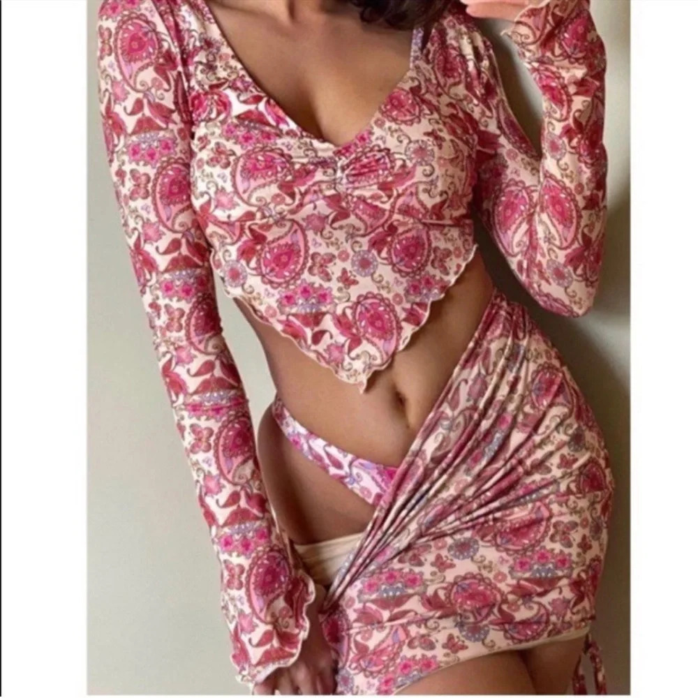 Tiger Mist raye long sleeve top in paisley perfection